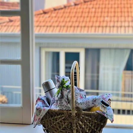 Daire Janelas De Sao Bento By Hosts *